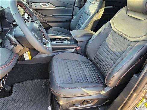 New 2026 Ford Explorer ST-Line w/ ST-Line Street Pack RWD image 4