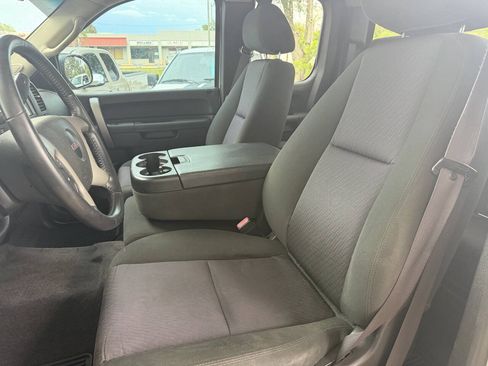 Used 2012 GMC Sierra 2500 SLE w/ SLE Preferred Package AWD/4WD image 9