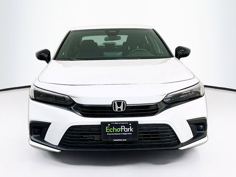 Used 2024 Honda Civic Sport image 2