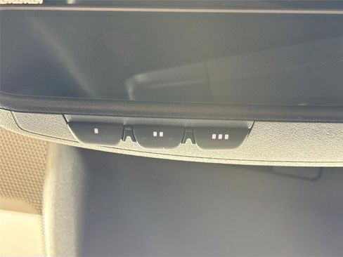 Certified 2025 Toyota Camry SE w/ Convenience Package image 23