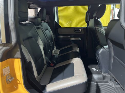 Used 2021 Ford Bronco Wildtrak image 17