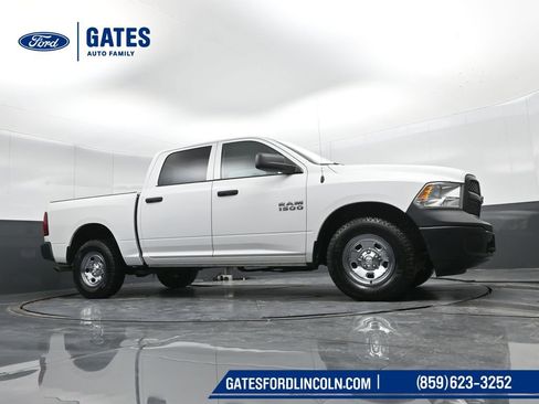 Used 2017 RAM 1500 Tradesman w/ Popular Equipment Group AWD/4WD image 40