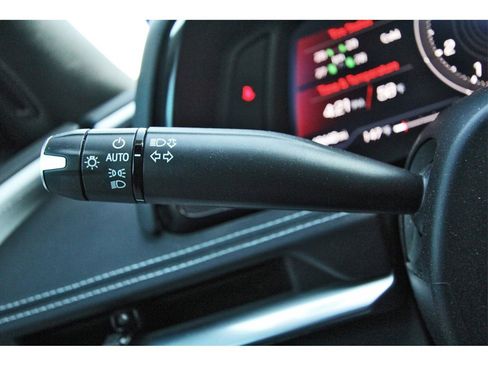 Used 2022 Chevrolet Corvette Stingray Preferred Cpe w/ Z51 Performance Package image 11