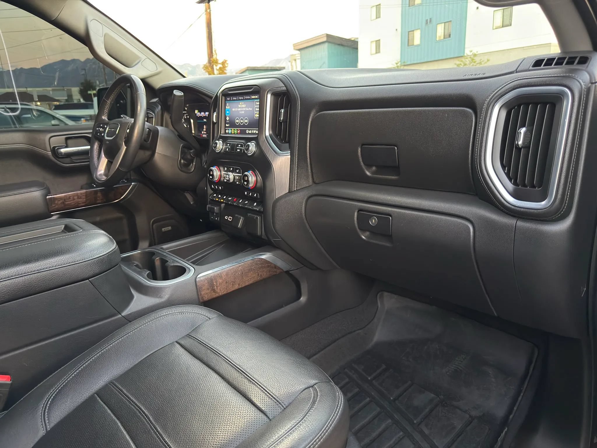 Used 2020 GMC Sierra 1500 Denali w/ Technology Package AWD/4WD image 15