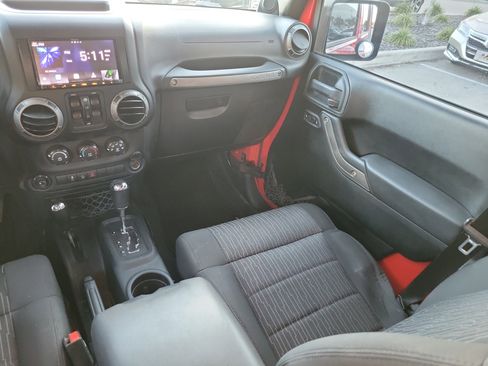 Used 2012 Jeep Wrangler Unlimited Sport image 18