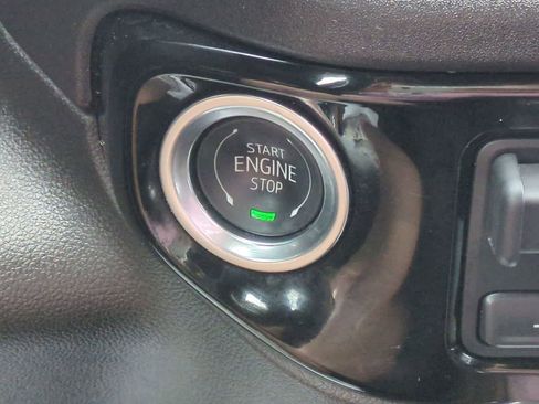 Used 2025 Chevrolet Silverado 2500 LT AWD/4WD image 17