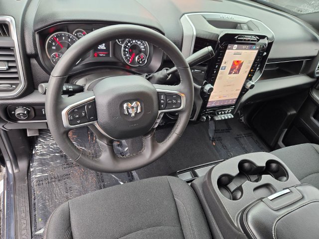 Used 2025 RAM 2500 Big Horn AWD/4WD image 6