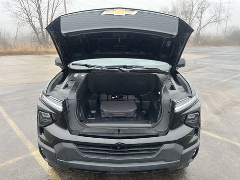 Used 2025 Chevrolet Silverado EV W/T image 11