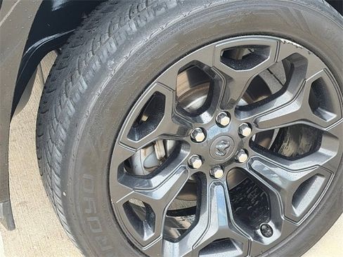 Used 2022 RAM 1500 Limited image 11