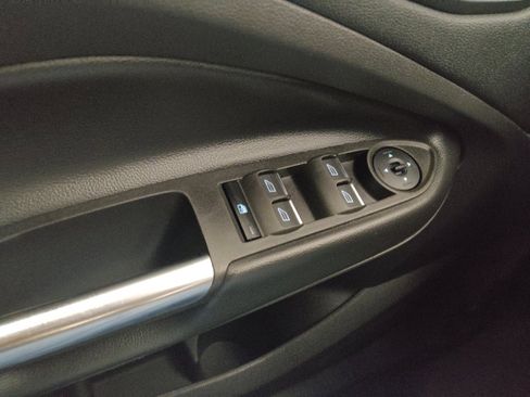 Used 2018 Ford C-MAX SE FWD image 27
