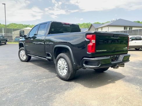 Used 2023 Chevrolet Silverado 2500 High Country w/ Z71 Off-Road Package AWD/4WD image 13