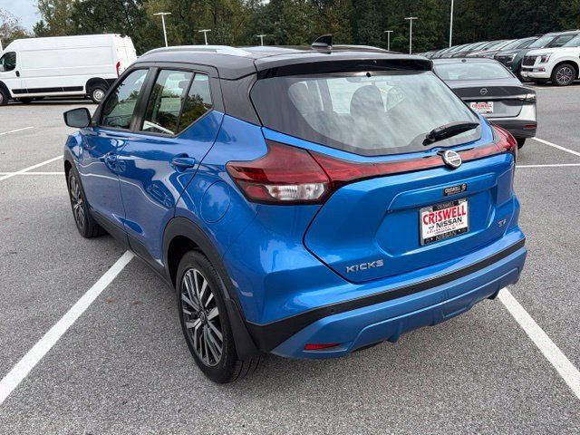 Used 2021 Nissan Kicks SV FWD image 3