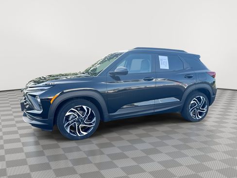 Used 2025 Chevrolet TrailBlazer RS w/ Convenience Package FWD image 1