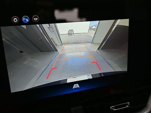 New 2026 Chevrolet Equinox LT w/ Convenience Package II image 32