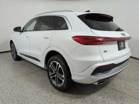 New 2025 Audi Q5 Premium image 5