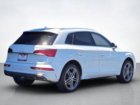 Used 2023 Audi Q5 e Premium Plus w/ Premium Plus Package AWD/4WD image 7
