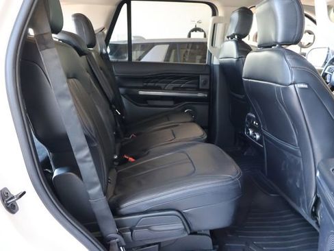 Used 2019 Ford Expedition Platinum RWD image 22