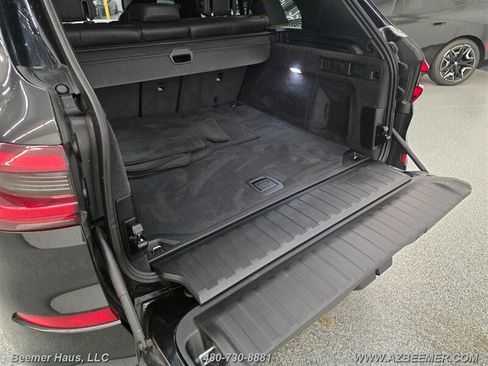 Used 2019 BMW X5 xDrive50i w/ M Sport Package AWD/4WD image 6