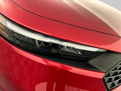 Used 2025 Honda Accord Sport image 30