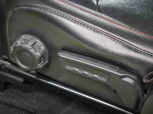 Used 2021 Jeep Wrangler Unlimited Rubicon w/ Xtreme Recon 35" Tire Package image 22