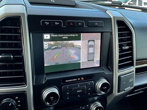 Used 2019 Ford F150 Lariat w/ Equipment Group 502A Luxury image 10