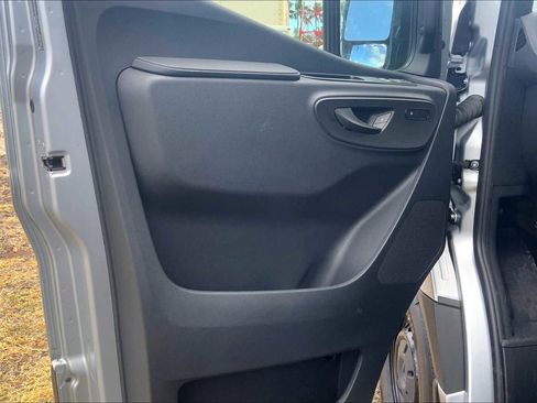 Used 2025 Mercedes-Benz Sprinter 2500 image 19