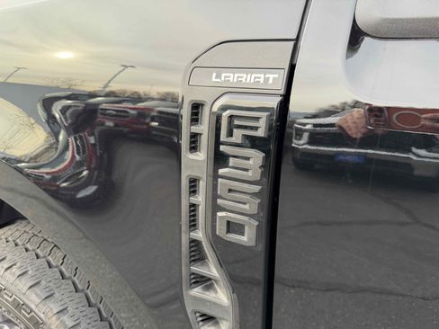 Used 2024 Ford F350 Lariat w/ Lariat Ultimate Package image 15