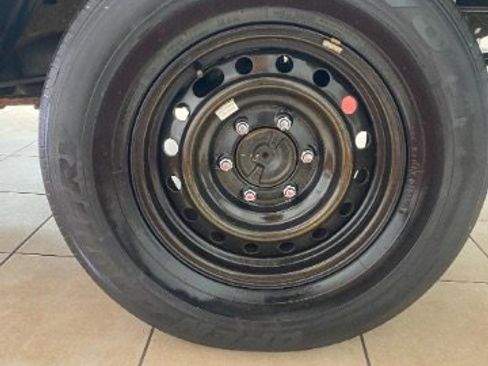 Used 2019 Toyota Tacoma SR w/ SR Convenience Package image 25