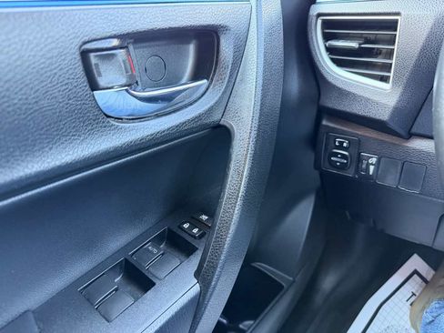 Used 2016 Toyota Corolla S FWD image 22