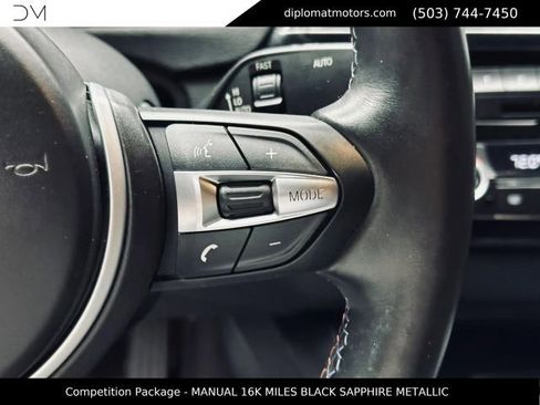 Used 2019 BMW M4 Coupe w/ Competition Package RWD image 28
