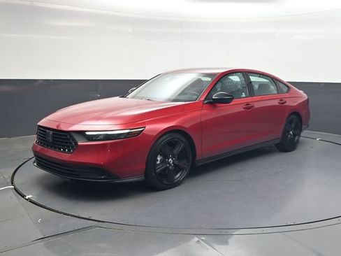 Used 2023 Honda Accord Sport image 8