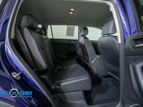 Used 2021 Volkswagen Tiguan SE FWD image 35