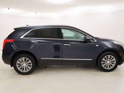 Used 2017 Cadillac XT5 Luxury w/ Driver Awareness Package image 2