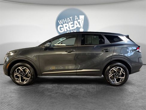 Certified 2024 Kia Sportage LX image 7