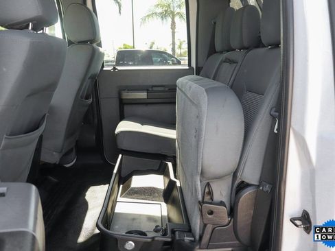 Used 2016 Ford F550 4x4 Crew Cab Super Duty image 33