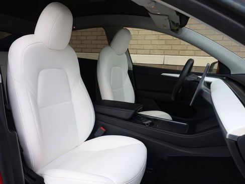 Used 2022 Tesla Model Y Performance AWD/4WD image 24