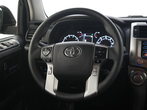 Used 2024 Toyota 4Runner SR5 AWD/4WD image 16