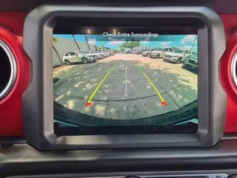 Used 2022 Jeep Wrangler Unlimited Rubicon w/ Steel Bumper Group AWD/4WD image 12