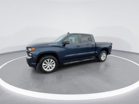 Used 2020 Chevrolet Silverado 1500 Custom w/ Custom Value Package image 4