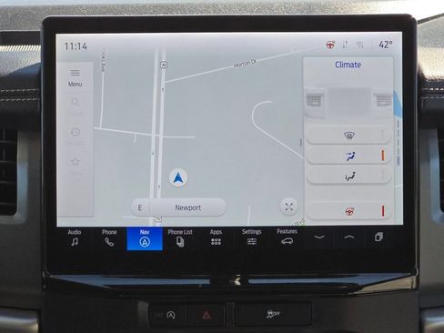 Used 2024 Ford Expedition Max XLT image 19