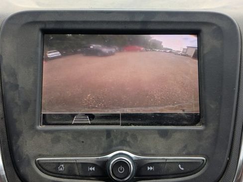 Used 2024 Chevrolet Equinox LS w/ LS Convenience Package AWD/4WD image 3