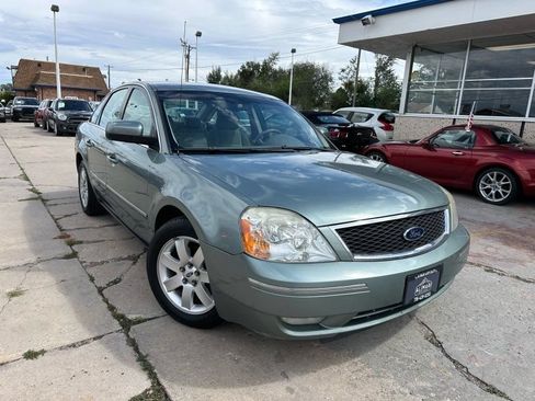 Used 2005 Ford Five Hundred SEL FWD image 1