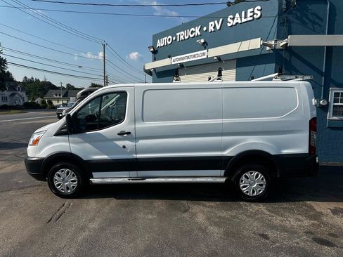 Used 2017 Ford Transit 250 130 Low Roof w/ Exterior Upgrade Package RWD image 3