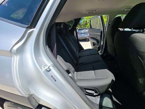 Used 2023 Hyundai Tucson SEL FWD image 16