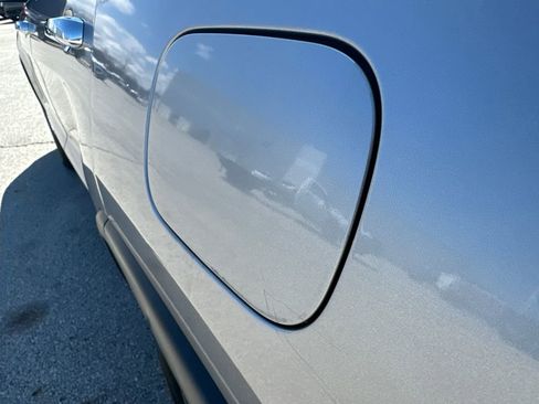 Used 2019 Jeep Grand Cherokee Limited image 42