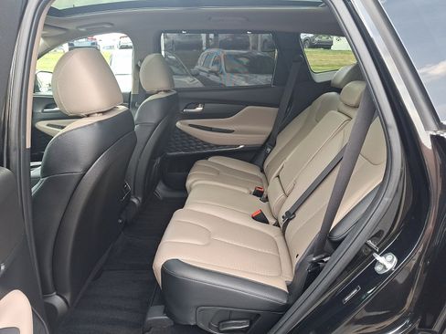 Certified 2023 Hyundai Santa Fe SEL Premium AWD/4WD image 11