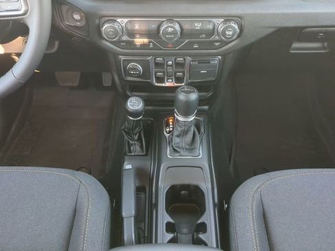 New 2026 Jeep Gladiator Sport image 20