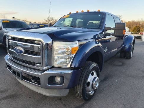 Used 2011 Ford F450 XLT w/ FX4 4X4 Off-Road Pkg image 2