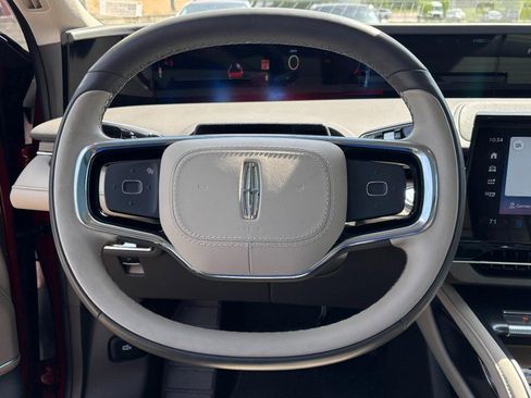 Used 2024 Lincoln Nautilus Reserve w/ Equipment Group 202A AWD/4WD image 16