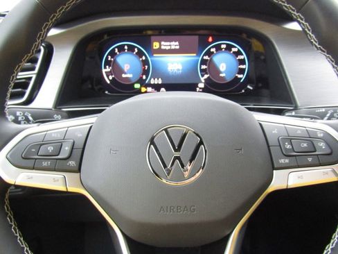 New 2026 Volkswagen Atlas Cross Sport SE AWD/4WD image 21